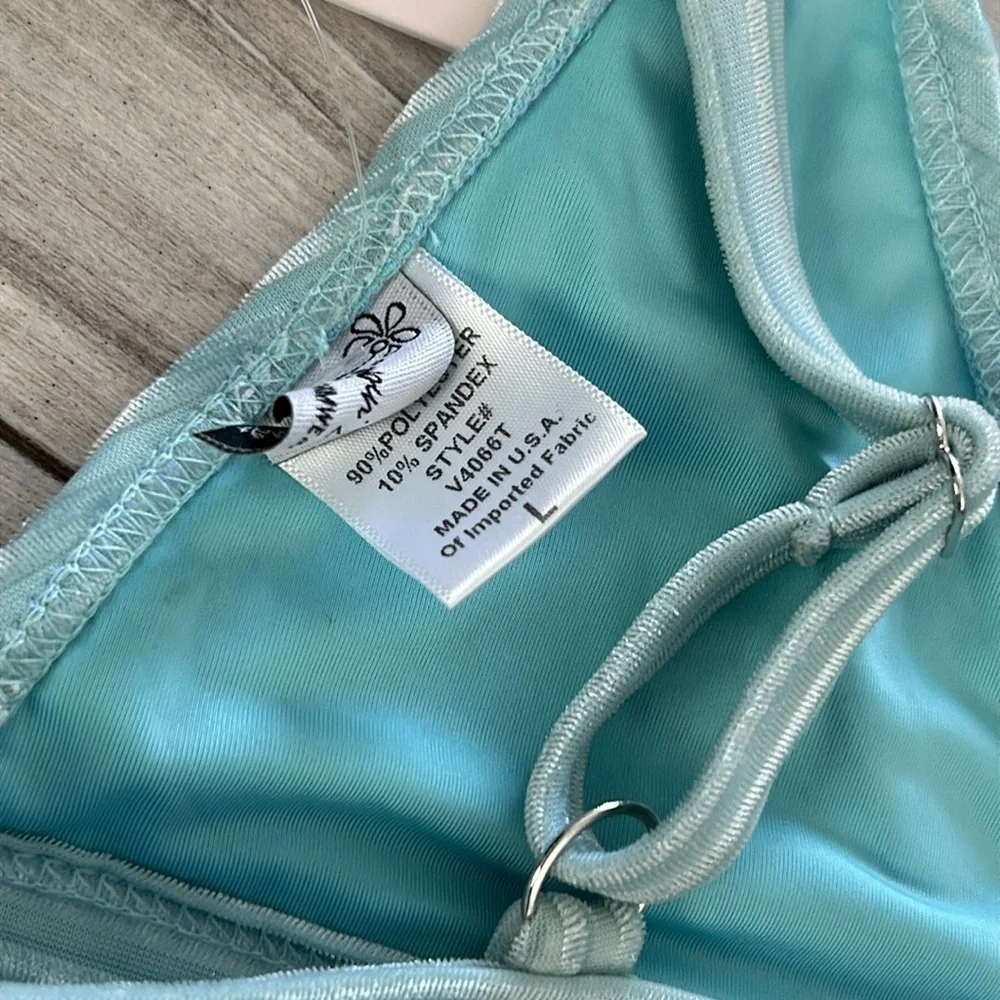 Dippin' Daisys REVIBE baby blue velour bikini swim top size large NEW